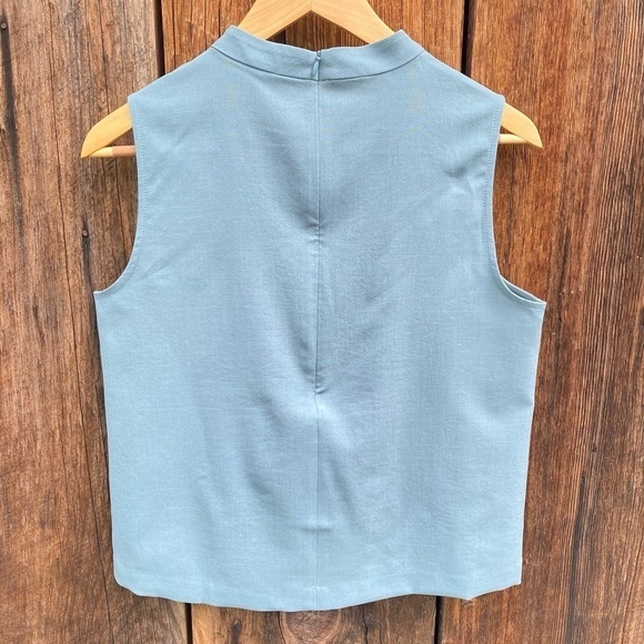 Anthropologie Mignon Doo Sleeveless Top with Flower Embellishment NWT Size M - Picture 2 of 11